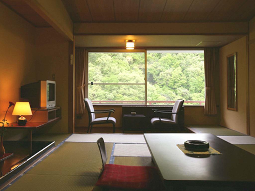 Ookawaso Hotel Айдзувакамацу Стая снимка